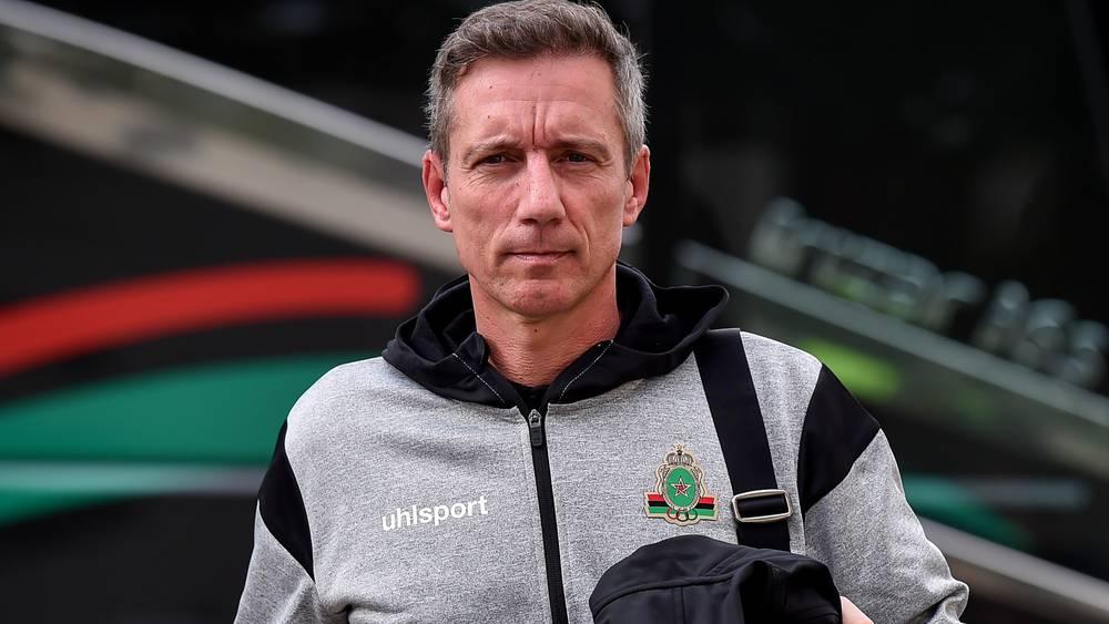 سانتوس يمنح لاعبي الجيش الملكي اليوم راحة والفريق يعود للتداريب غدا تأهبا لمواجهة أولمبيك آسفي