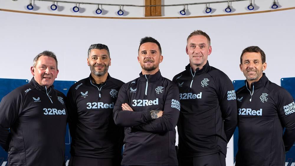 مدرب رينجرز: "الشرعي يمتلك أخلاقيات عمل جيدة.. إنه شخص متحمس وأتطلع لوجوده في طاقمي الفني"