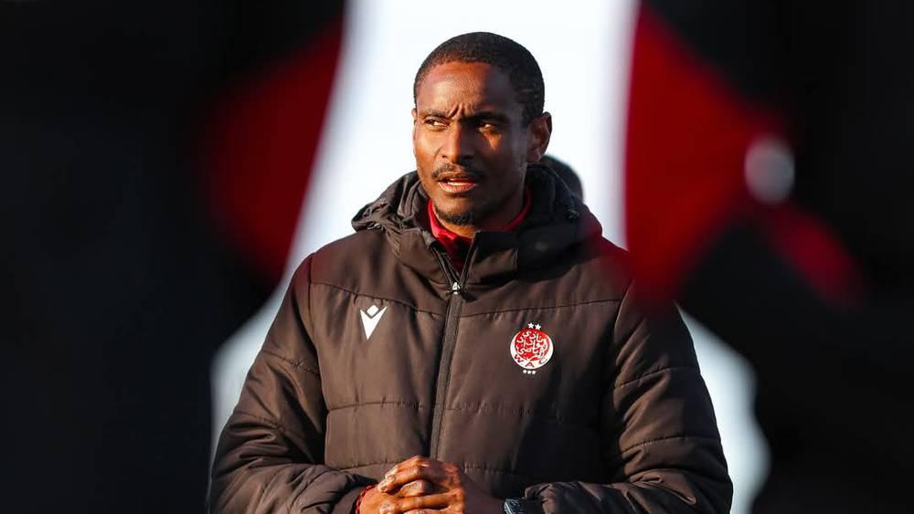 موكوينا يستدعي 22 لاعبا لمواجهة نهضة بركان