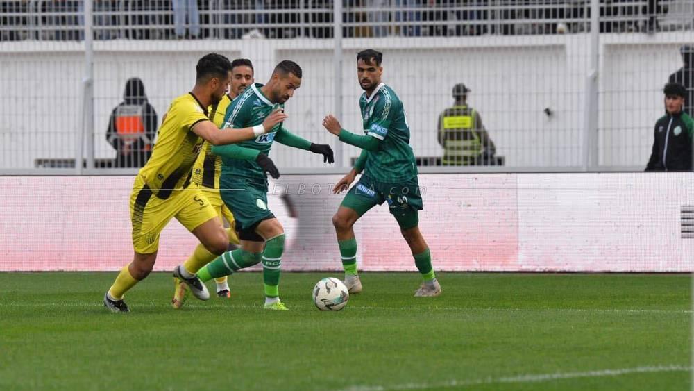 البطولة الاحترافية/ التعادل (0-0) يحسم مواجهة الرجاء وضيفه المغرب الفاسي