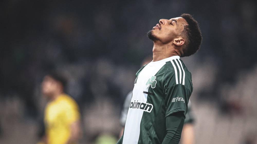 الدوري اليوناني/ أوناحي يتألق بإحرازه هدفا وتقديم تمريرة حاسمة في فوز باناثينايكوس على بانيتوليكوس (2-0)