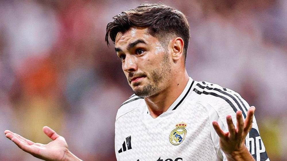 "ماركا"/ دياز يقترب من ضمان مكانه في التشكيلة الأساسية لريال مدريد بشكل دائم