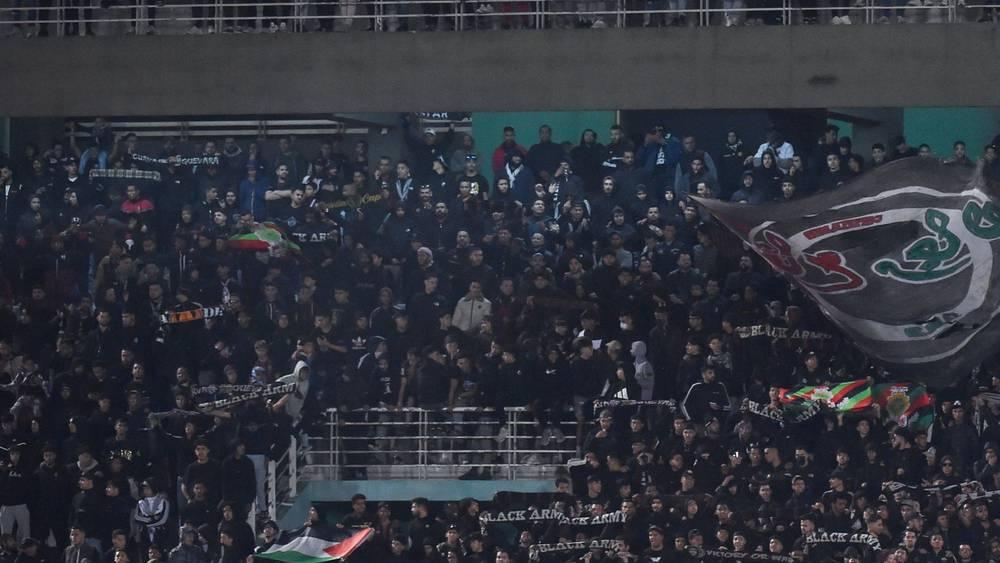 الجيش الملكي يطرح تذاكر مباراته أمام المغرب الفاسي اليوم الأربعاء ويُحدّد أسعارها في 30 و50 درهما