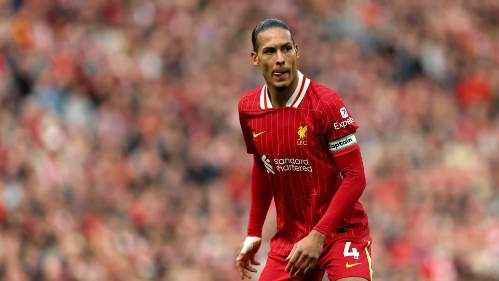 الهلال يقدم عرضًا ضخمًا لفان دايك يصل إلى 20 مليون يورو سنويا