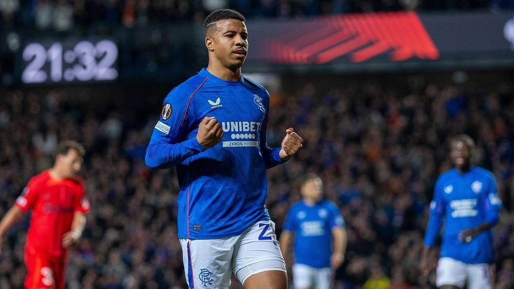 إشبيلية يُجهز عرضا للتعاقد مع إيغامان