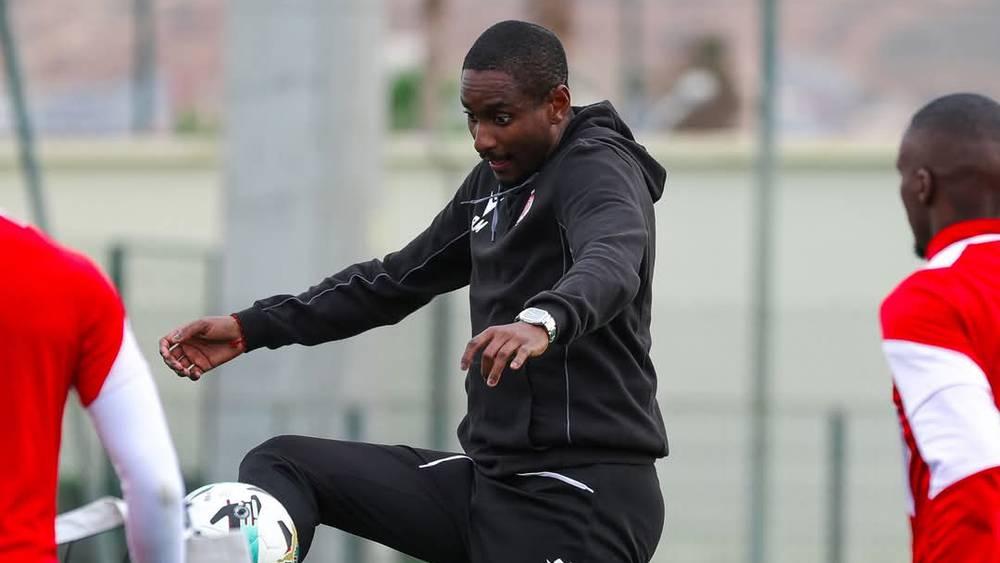 ضعف الإنارة بمركب "ويلنس" يدفع موكوينا لبرمجة تدريبات الوداد قبل الإفطار