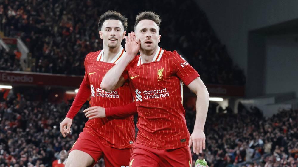 ليفربول يفوز بـ "ديربي الميرسيسايد" على حساب إيفرتون ويبتعد عن أرسنال بفارق 12 نقطة