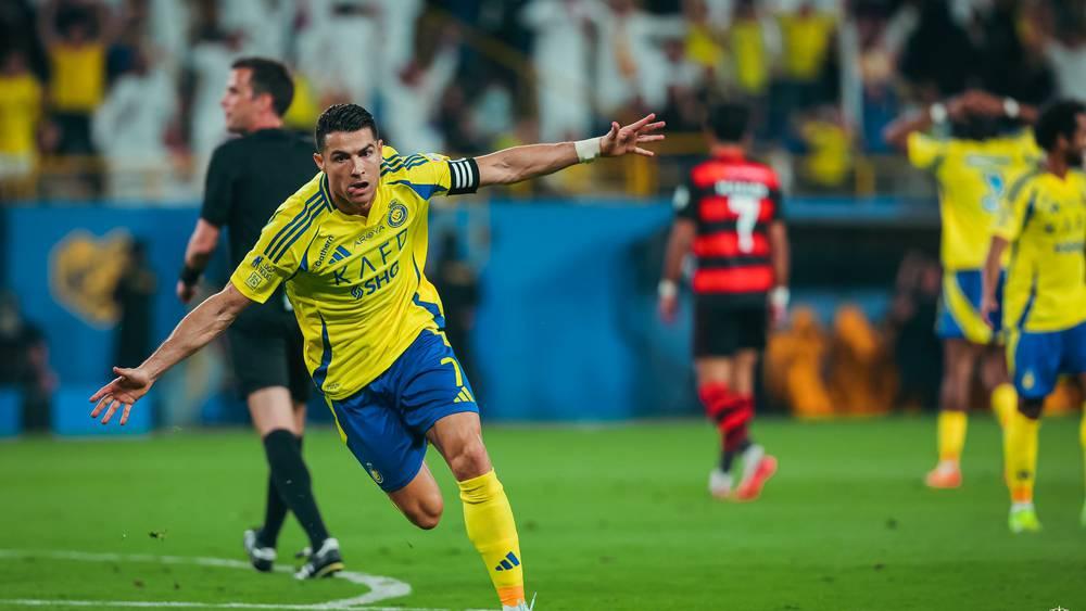 رونالدو يسجل ثنائية ويواصل السير نحو الهدف رقم 1000