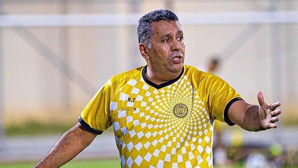 الطاوسي يخضع للعلاج في مستشفى دار السلام بتنزانيا بعد إصابته بالملاريا وحالته الصحية مستقرة