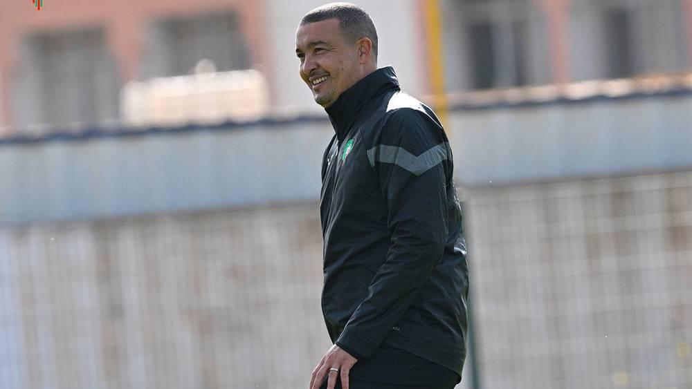 "الكاف" يختار نبيل باها أفضل مدرب في كأس أمم أفريقيا تحت 17 سنة