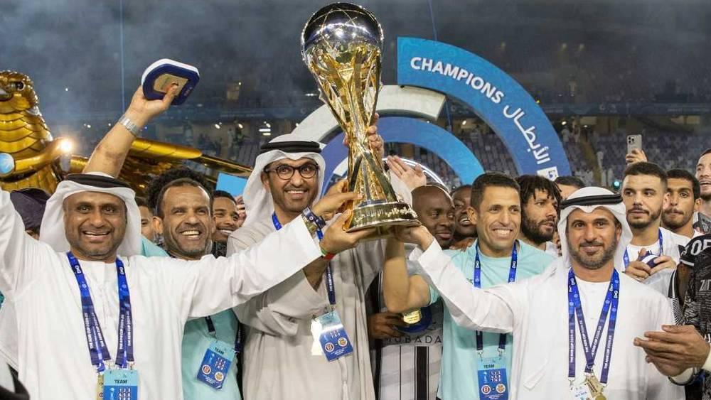 عموتة: "الحمد لله فزنا ببطولة كبيرة ومهمة بالنسبة لنا وهذا التتويج هو نتاج العمل الجماعي"