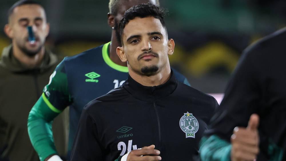 معموري يغيب عن مواجهة الرجاء الرياضي وحسنية أكادير بعد تجدُّد إصابته في التداريب