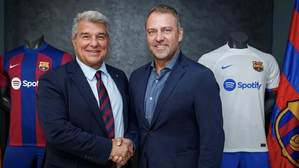 تقارير/ برشلونة يتّفق مع فليك على تجديد العقد حتى صيف سنة 2027