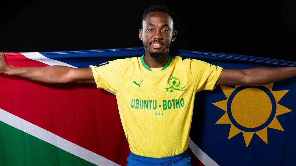 شالوليلي (لاعب سان داونز): "أريد أن أدخل التاريخ كمُهاجم من ناميبيا يُسجل في كأس العالم للأندية"