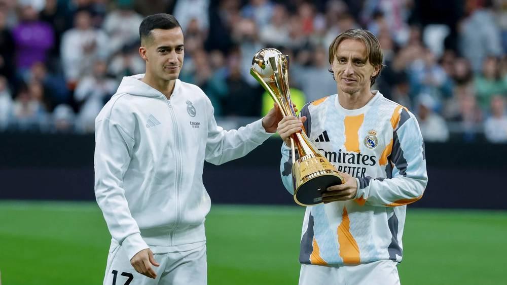 ريال مدريد يقرر تجديد عقد مودريتش وفاسكيز لمدة أسبوعين!