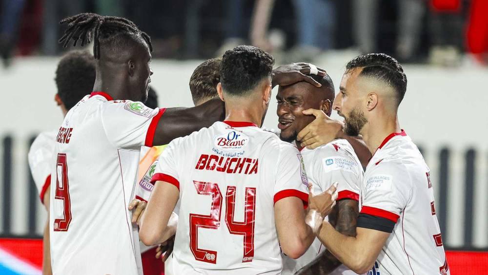 البطولة الاحترافية/ الوداد يحسم "الكلاسيكو" أمام الجيش الملكي (2-1) ويشعل الصراع على الوصافة