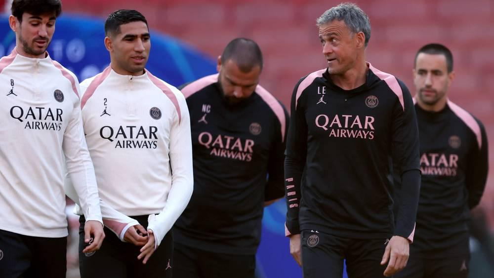 باريس سان جيرمان كان قريبا من توديع دوري الأبطال ثم تأهل للنهائي.. إنريكي يكشف الاجتماع الذي غيَّر كل شيء وحين هدَّد بالرحيل