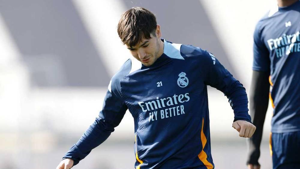 ريال مدريد يعلن إصابة دياز على مستوى العضلة الضامة في الفخذ الأيسر قبل مواجهة مايوركا