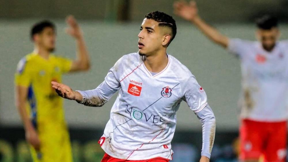 الفتح الرياضي يتوصل لاتفاق يقضي بتسريح لاعبه رضا العلاوي إلى هال سيتي الإنجليزي