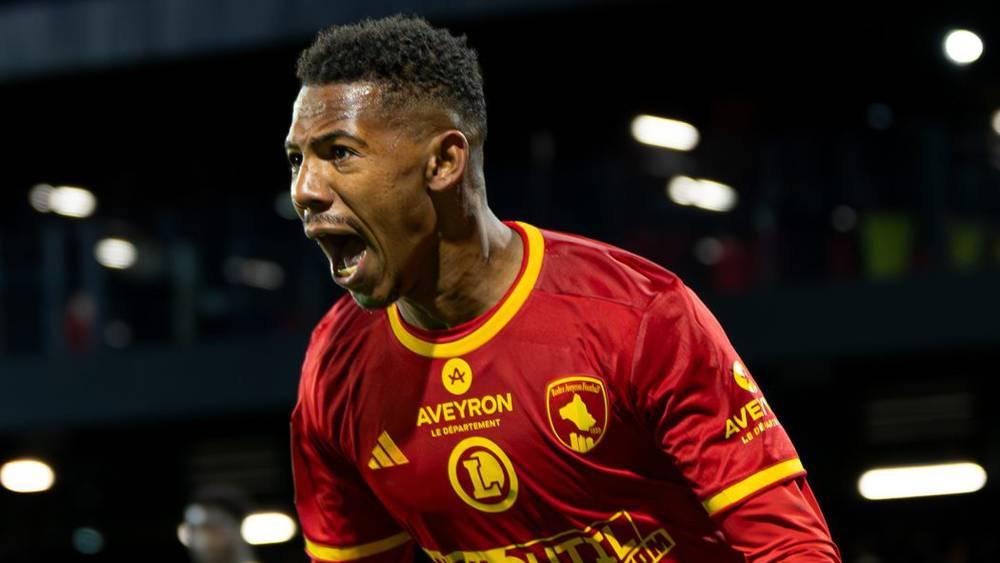 روديز الفرنسي يُعلن انتهاء فترة استعارة توفيق بن الطيب واللاعب يعود إلى اتحاد تواركة