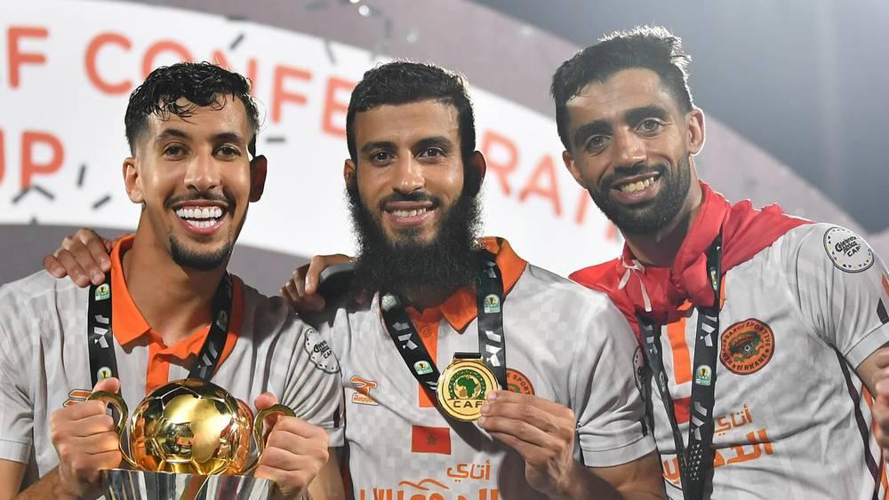 نهضة بركان ينتظر المتوج بعصبة الأبطال بين بيراميدز وسان داونز لملاقاته في كأس السوبر الأفريقي