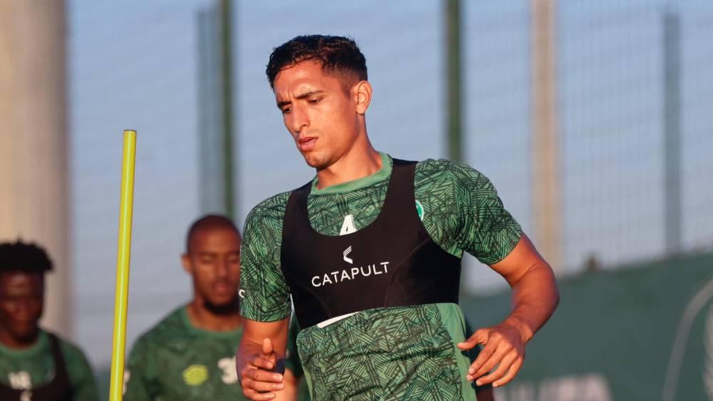 الرجاء يصطدم بشروط عمامو لفسخ العقد بالتراضي