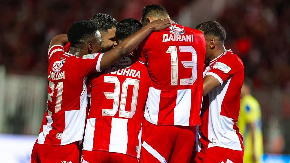 "الكاف": "الوداد ليس غريبا على الشدائد وبالعزيمة والانضباط قد يقلب الطاولة على عمالقة أوروبا في مونديال الأندية"