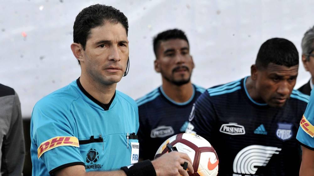 الفنزويلي خوان سوتو يقود غرفة "الفار" في مواجهة الوداد ومانشستر سيتي بمونديال الأندية