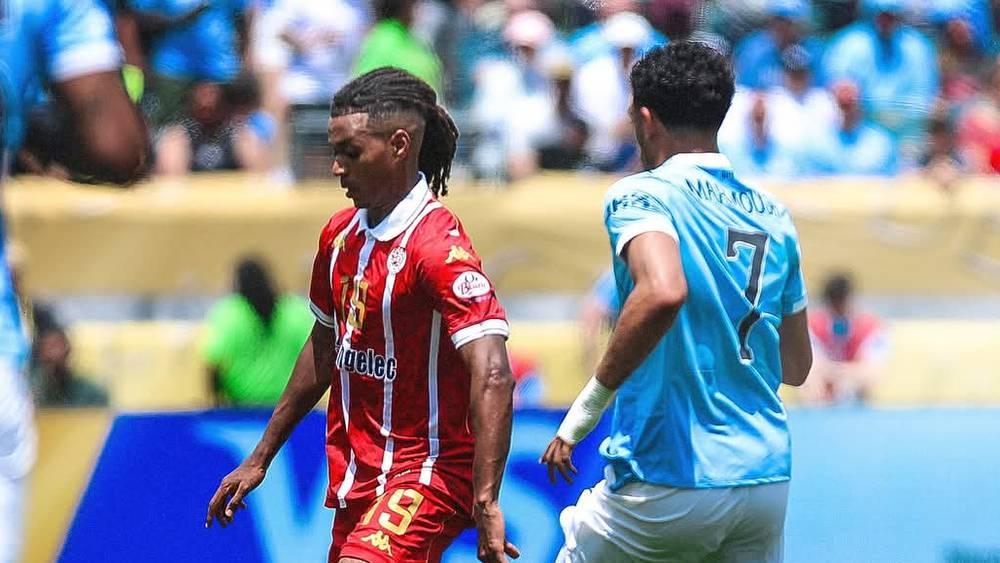 جون والكر يُشيد بأداء مباريك أمام مانشستر سيتي ويعتبره الأفضل في صفوف الوداد