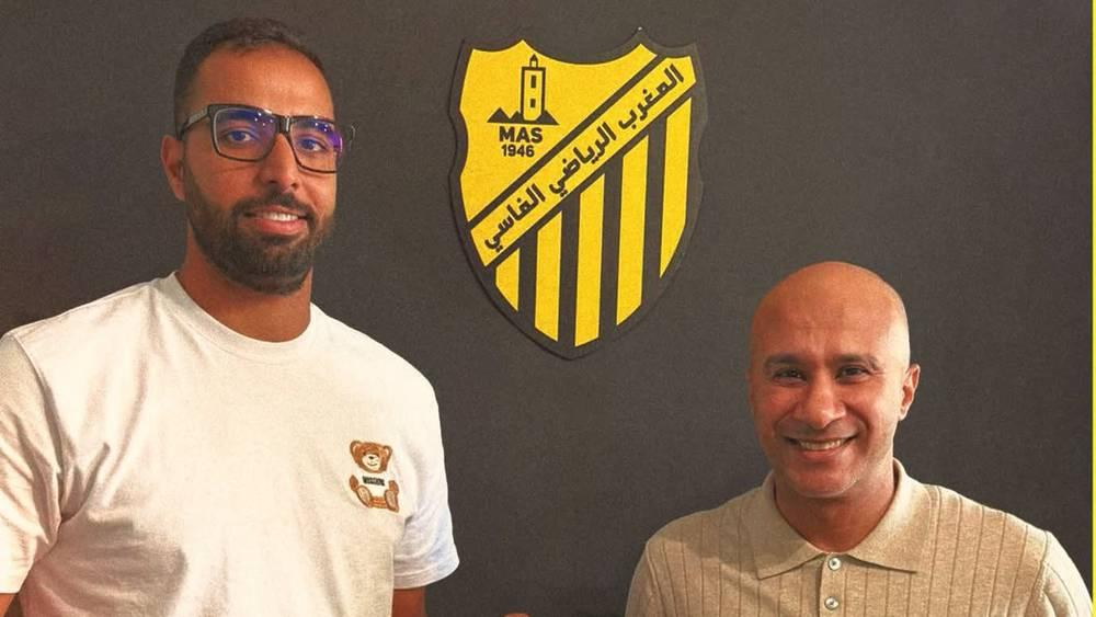 المغرب الفاسي يجدد عقد حارسه صلاح الدين شهاب لثلاثة مواسم