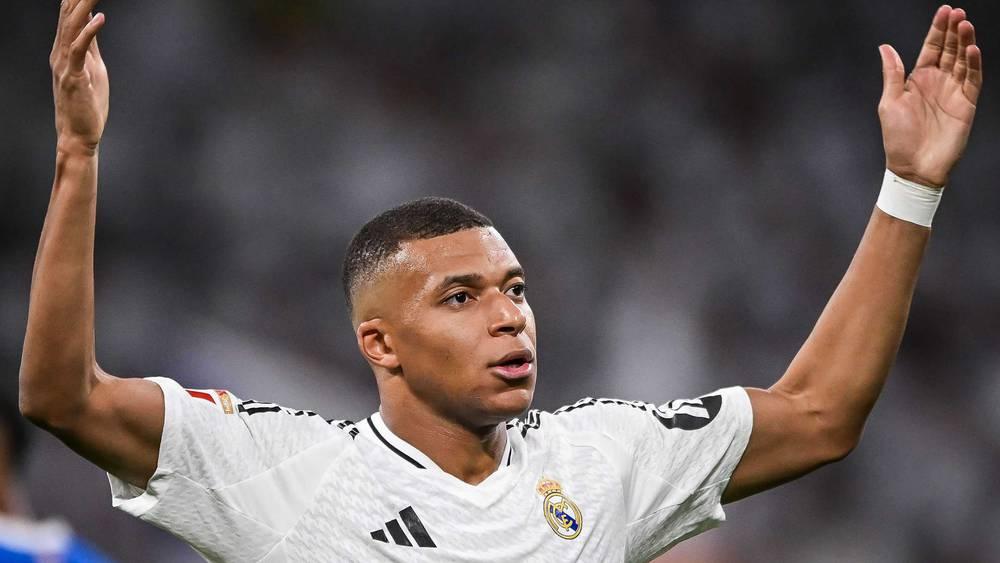 مبابي يغيب مجددًا عن ريال مدريد أمام باتشوكا ويتخلّف عن الحصة التدريبية اليوم