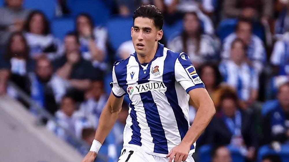 أكرد مودعًا ريال سوسيداد: "مرحلة مميزة في مسيرتي لن أنساها أبدًا"