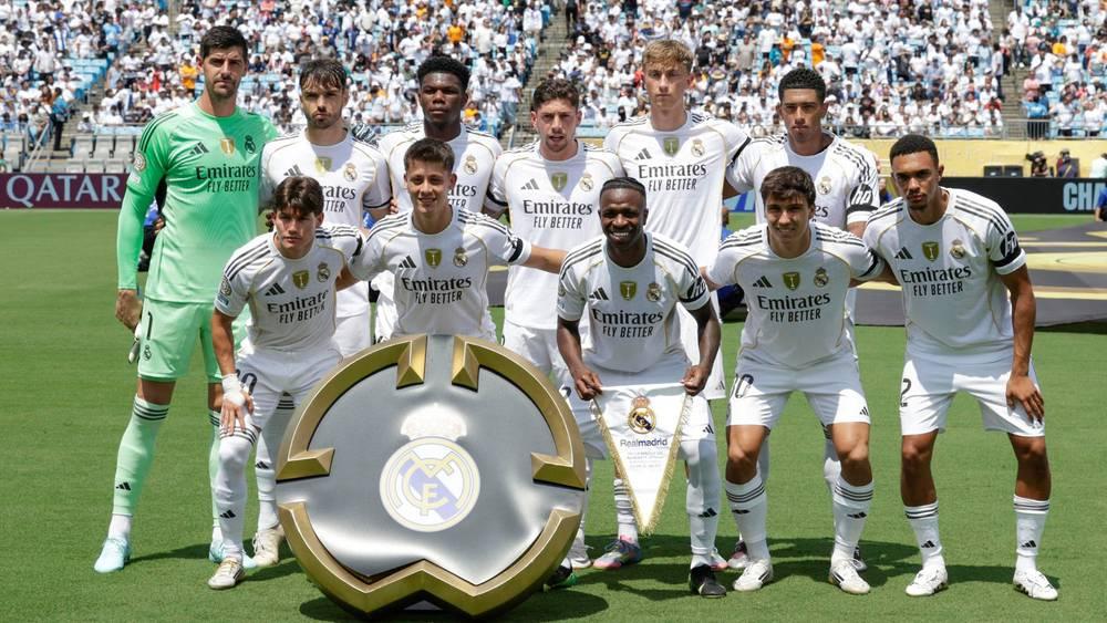 فالفيردي ظهير أيمن ومبابي أساسي.. ألونسو يكشف تشكيلة ريال مدريد ضد باريس سان جيرمان