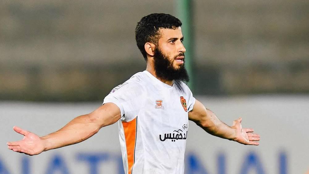 نهضة بركان تبدأ تحركاتها للتعاقد مع لاعب خط وسط لتعويض غياب البحيري