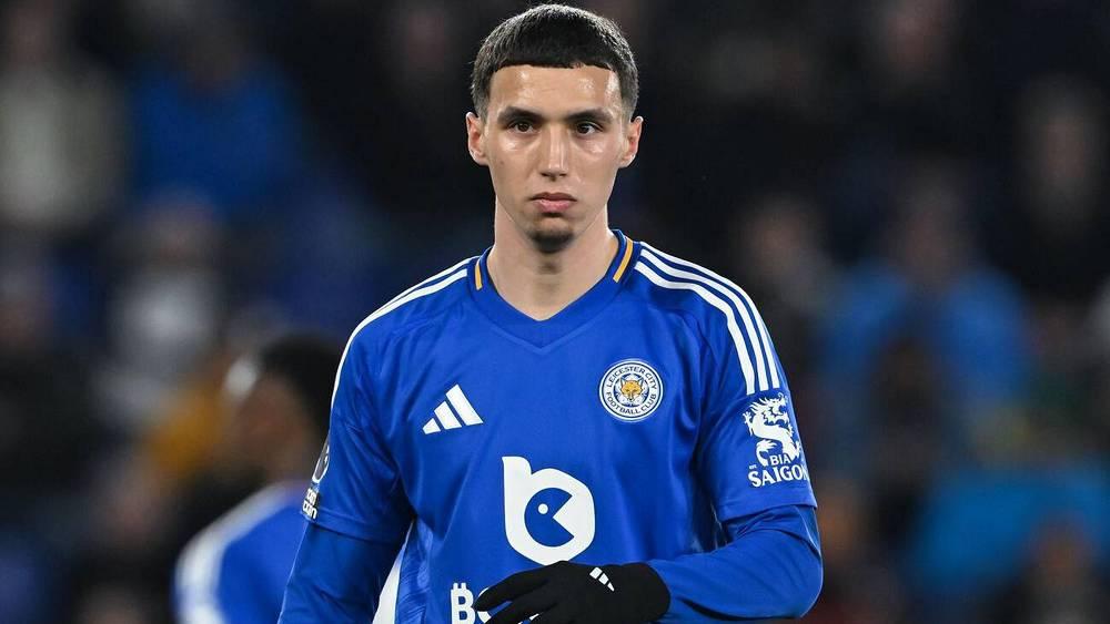 ليدز يونايتد يتحرك لضم الخنوس ويُبلغ اللاعب بنيّته دفع شرطه الجزائي البالغ 24.5 مليون يورو