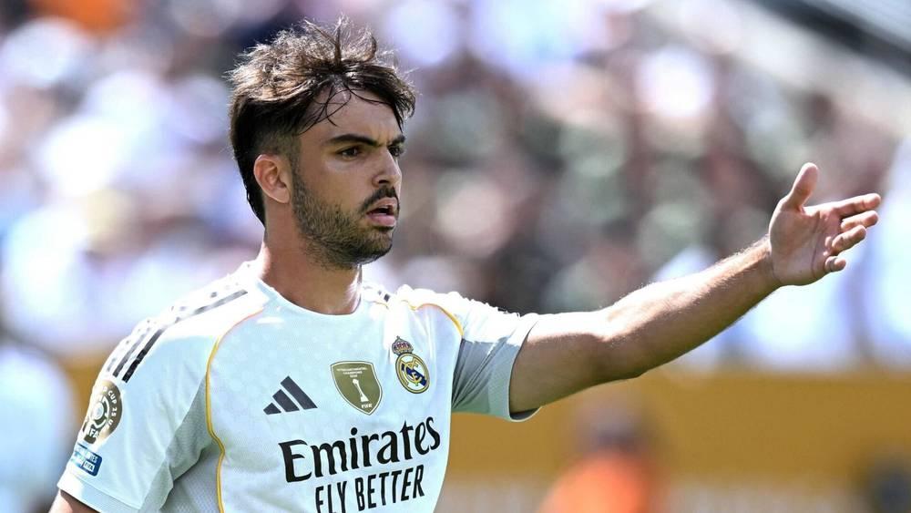 النيابة الإسبانية تطالب بسجن راؤول أسينسيو لعامين ونصف بسبب انتهاك خصوصية فتاتين