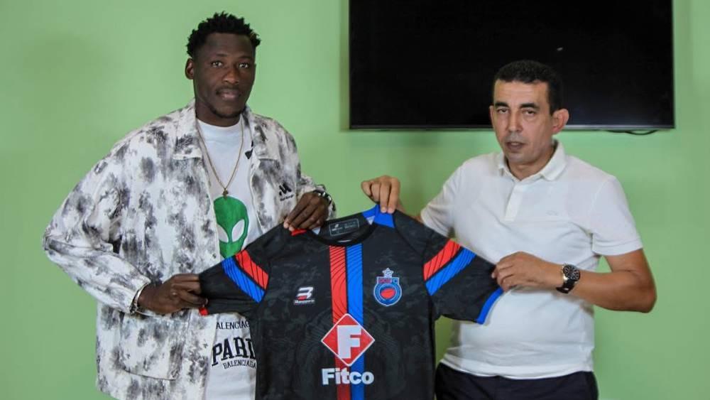 أولمبيك آسفي يُعلن تعاقده رسميا مع الإيفواري أبا بكر سيلا لثلاثة مواسم