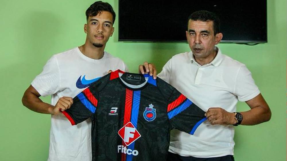 أولمبيك آسفي يحسم صفقة جديدة ويُعزّز صفوفه بخدمات المدافع ياسر الزين