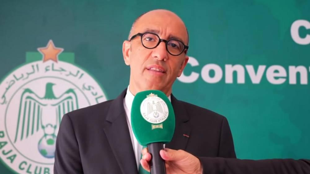 الرجاء يعلن عن رفع المنع من الانتدابات بعد تسوية 36 ملفا بأزيد من 31 مليون درهم