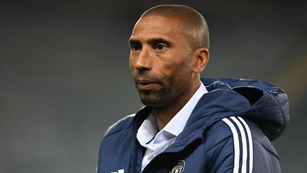 عبد السلام وادو يتعرض لحادثة سير خطيرة في جنوب أفريقيا