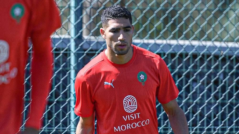 المنتخب المغربي يُجري حصة تدريبية بمركب مولاي عبد الله بعد تدشينه من طرف الأمير مولاي الحسن