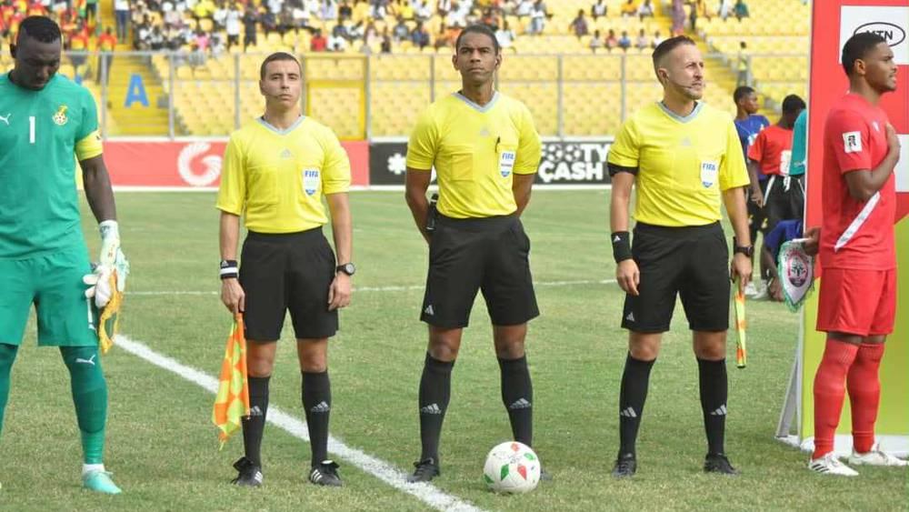 عصبة الأبطال/ الكزاز يقود مباراة أتلتيك ليوبارد الكونغولي وبلاك بولز الموزمبيقي بمساعدة برينسي والبوشتاوي والكشاف