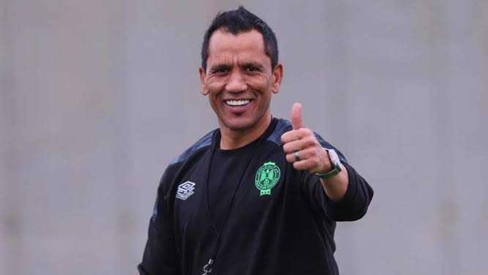 خاص/ الجنوب أفريقي فادلو مدربا جديدا للرجاء الرياضي