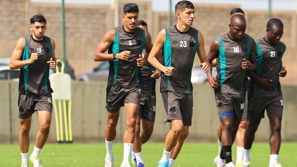 بعد استفادة اللاعبين من يومي راحة.. الرجاء يستأنف تداريبه استعدادا لمواجهة الدفاع الحسني الجديدي