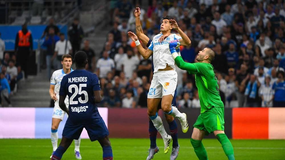 الرابطة الفرنسية تُلغي هدف أكرد في مباراة "الكلاسيكو" وتُسجّله كهدف عكسي لماركينيوس