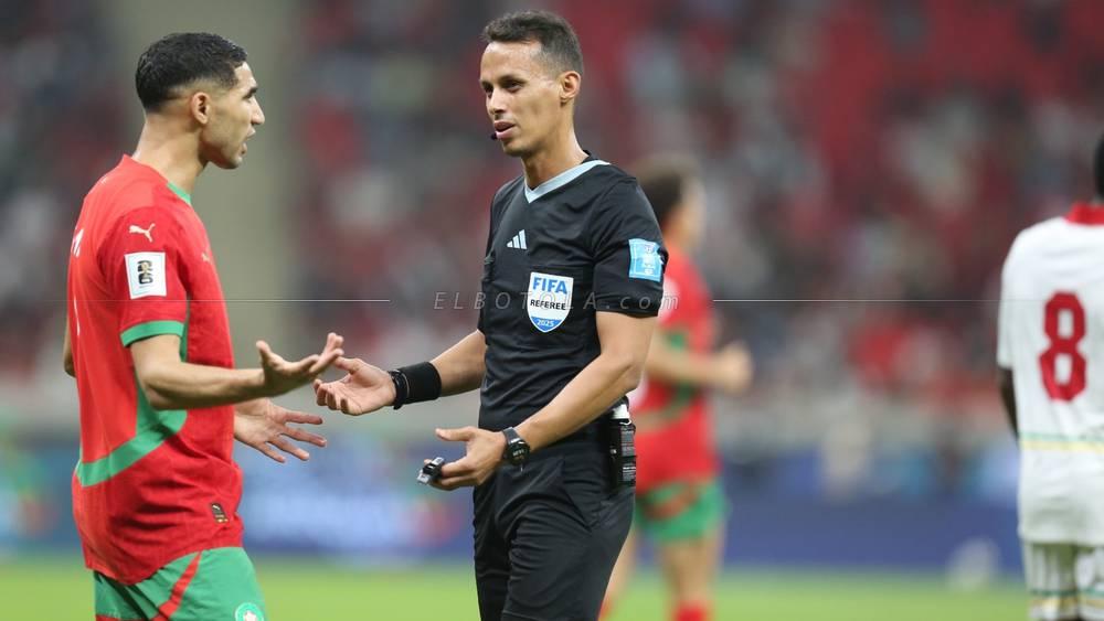 خاص/ رغم وفاة والدته يوم الخميس الماضي.. الحكم الموريتاني عزيز بوه أصر على الحضور وقيادة مباراة المغرب والكونغو