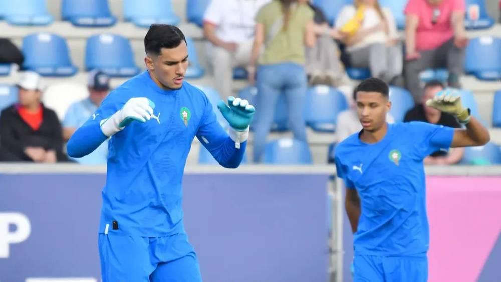 وهبي يستدعي حارس الحسنية إلياس موعتيق لتعويض المصاب بن شاوش قبل نهائي المونديال أمام الأرجنتين