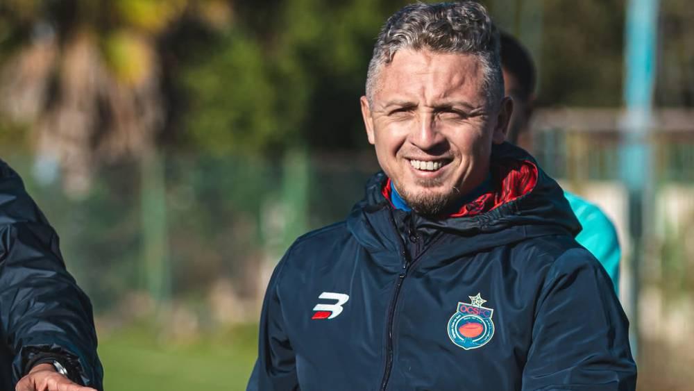 سيمو توفيق (مدرب أولمبيك آسفي): "الفوز على الملعب التونسي لا يعني التأهل ولا زالت تنتظرنا مباراة الإياب"