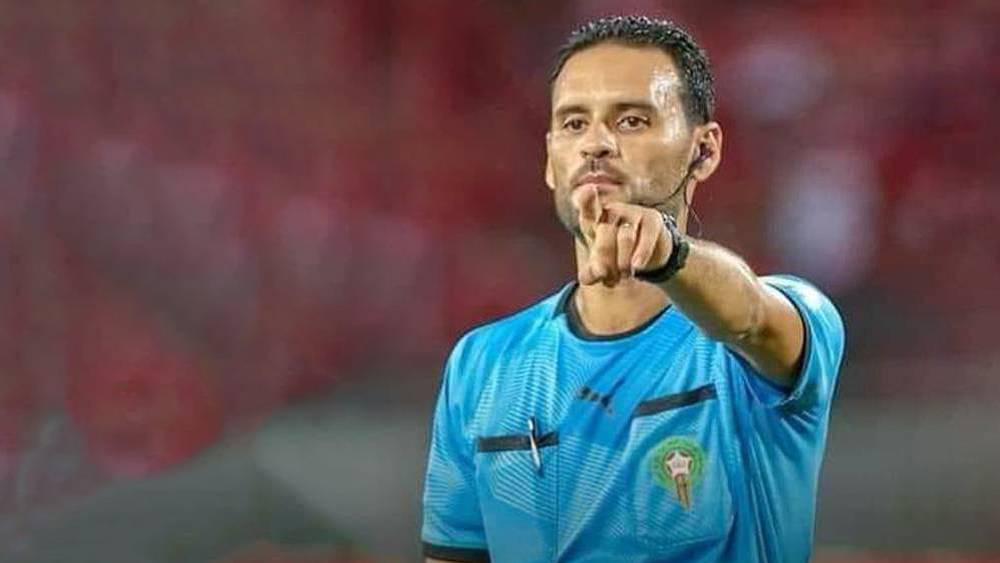 في أول مباراة يديرها هذا الموسم.. البارودي يقود مواجهة "الديربي" بين الوداد والرجاء وحضور 3 حكام في غرفة الفار