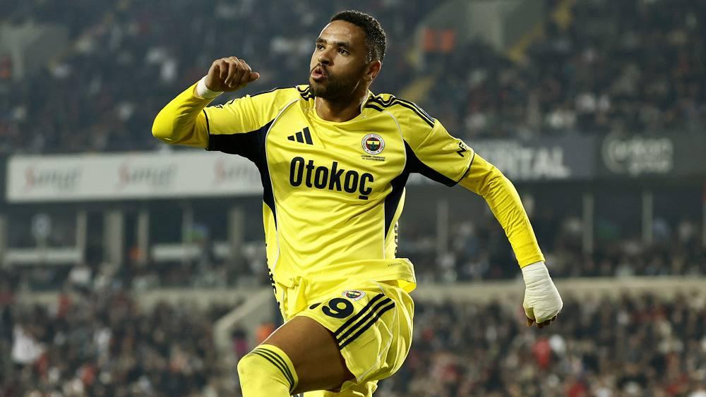 En-Nesyri s'illustre avec un doublé et contribue à la victoire de Fenerbahçe contre Gaziantep (0-4)